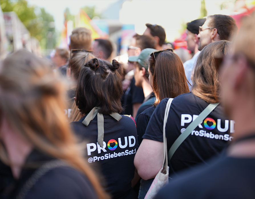 Teilnahme der P7S1 MitarbeiterInnen am Pride-Day (Foto)